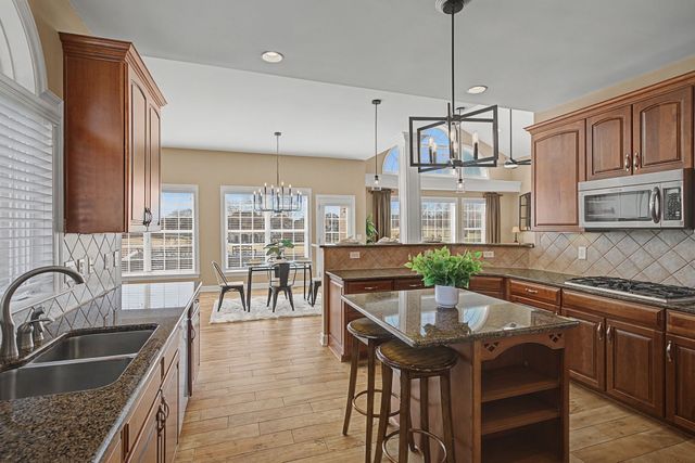 1115 Rossifer Ct, Gallatin, TN 37066