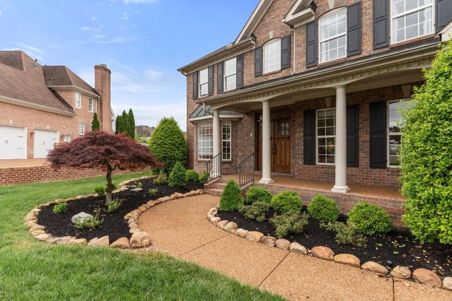 1115 Rossifer Ct, Gallatin, TN 37066