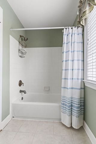 1115 Rossifer Ct, Gallatin, TN 37066