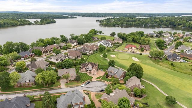 1115 Rossifer Ct, Gallatin, TN 37066