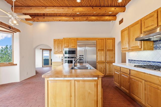 23 Calle Cienega, Placitas, NM 87043