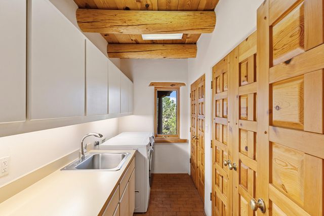 23 Calle Cienega, Placitas, NM 87043