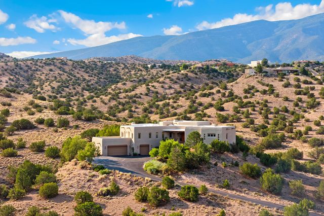 23 Calle Cienega, Placitas, NM 87043