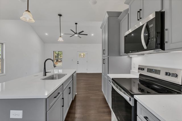 168 Marotisa Cir, Hohenwald, TN 38462