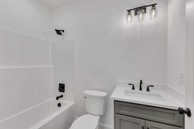 168 Marotisa Cir, Hohenwald, TN 38462