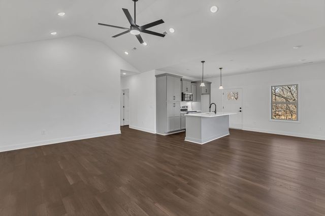 168 Marotisa Cir, Hohenwald, TN 38462