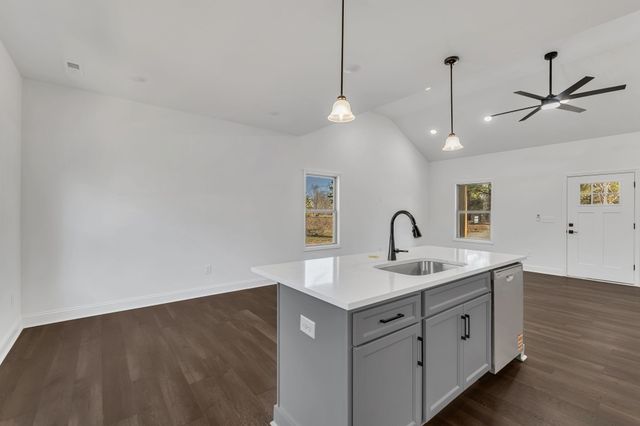 168 Marotisa Cir, Hohenwald, TN 38462