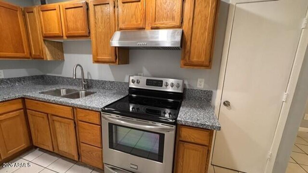 602 E Townley Avenue 105, Phoenix, AZ 85020
