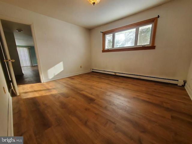 383 WOODBINE ST, Browns Mills, NJ 08015