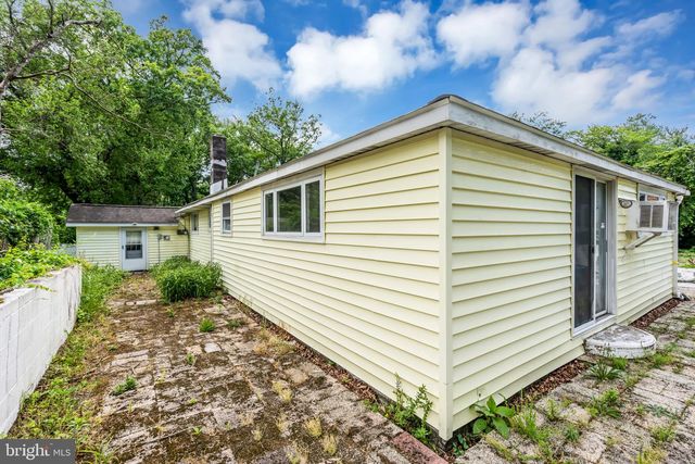 383 WOODBINE ST, Browns Mills, NJ 08015