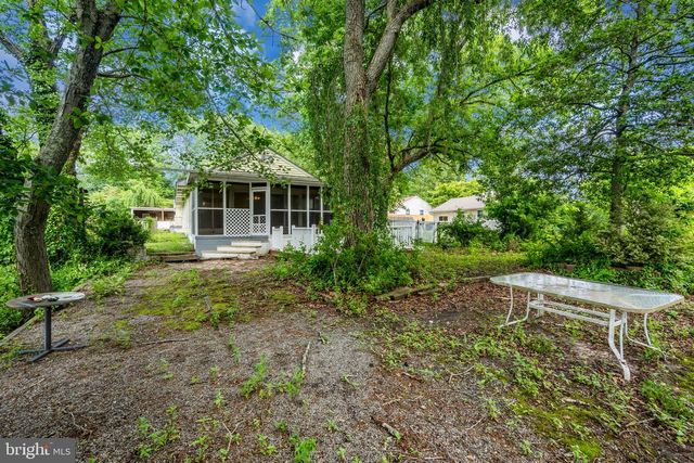 383 WOODBINE ST, Browns Mills, NJ 08015