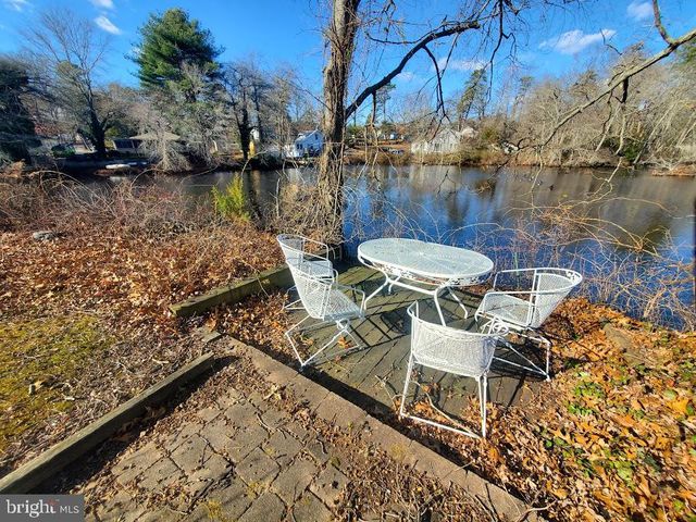 383 WOODBINE ST, Browns Mills, NJ 08015