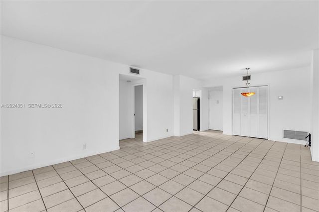 4200 Hillcrest Dr 504 504, Hollywood, FL 33021