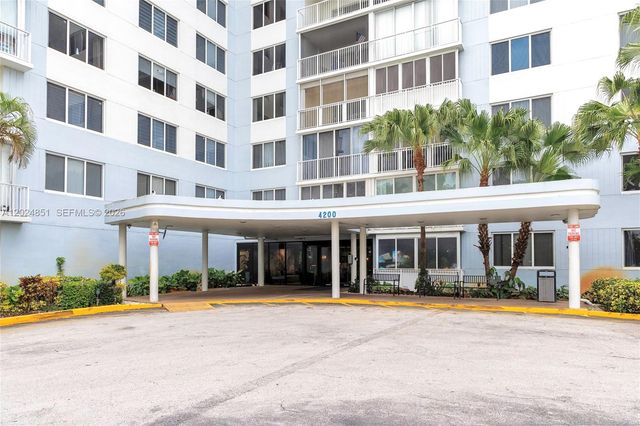 4200 Hillcrest Dr 504 504, Hollywood, FL 33021