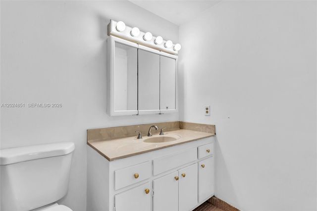 4200 Hillcrest Dr 504 504, Hollywood, FL 33021