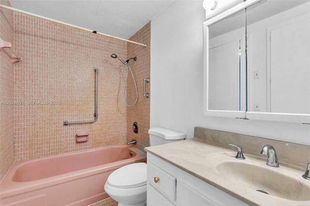 4200 Hillcrest Dr 504 504, Hollywood, FL 33021