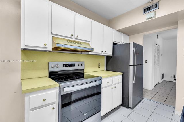 4200 Hillcrest Dr 504 504, Hollywood, FL 33021