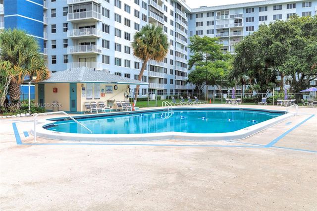4200 Hillcrest Dr 504 504, Hollywood, FL 33021