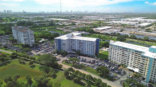 4200 Hillcrest Dr 504 504, Hollywood, FL 33021