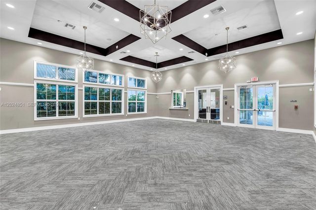 4200 Hillcrest Dr 504 504, Hollywood, FL 33021