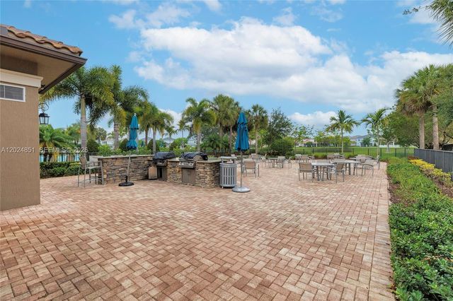 4200 Hillcrest Dr 504 504, Hollywood, FL 33021