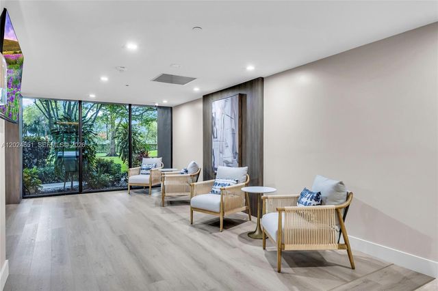 4200 Hillcrest Dr 504 504, Hollywood, FL 33021