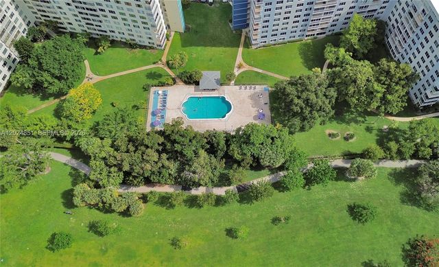 4200 Hillcrest Dr 504 504, Hollywood, FL 33021