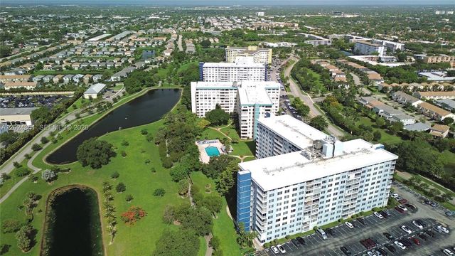 4200 Hillcrest Dr 504 504, Hollywood, FL 33021