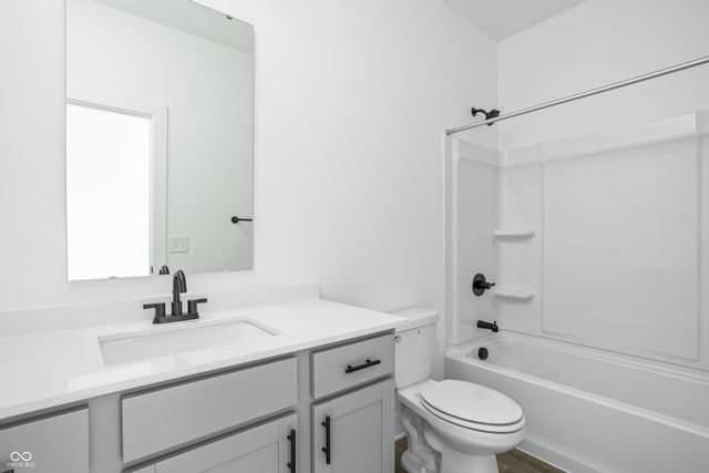 2149 N College Avenue, Indianapolis, IN 46202