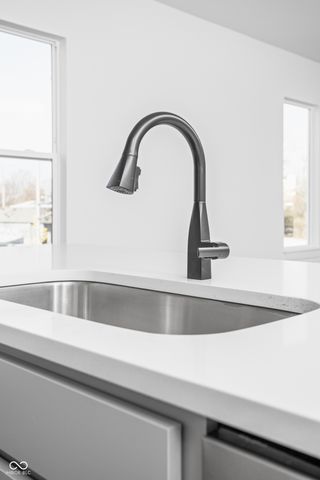 2149 N College Avenue, Indianapolis, IN 46202