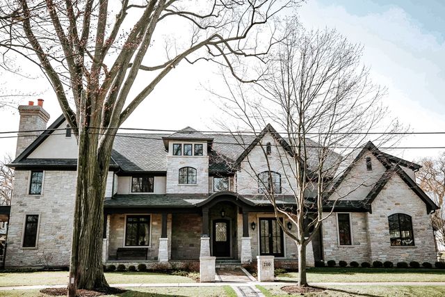 6111 Dunham Road, Downers Grove, IL 60516