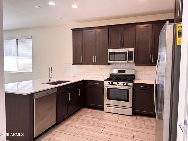 8913 W Palo Verde Drive, Glendale, AZ 85305