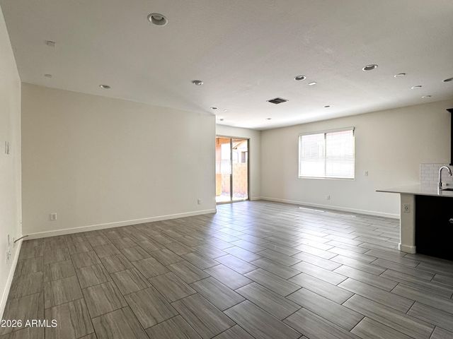 8913 W Palo Verde Drive, Glendale, AZ 85305