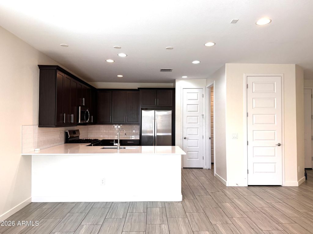8913 W Palo Verde Drive, Glendale, AZ 85305 — photo 2