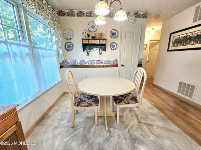 16 Cottonwood Drive, Barnegat, NJ 08005