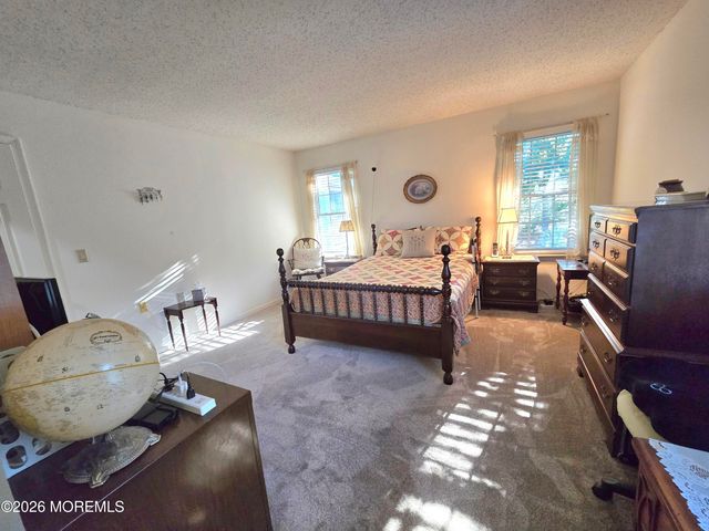 16 Cottonwood Drive, Barnegat, NJ 08005