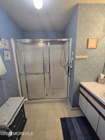 16 Cottonwood Drive, Barnegat, NJ 08005