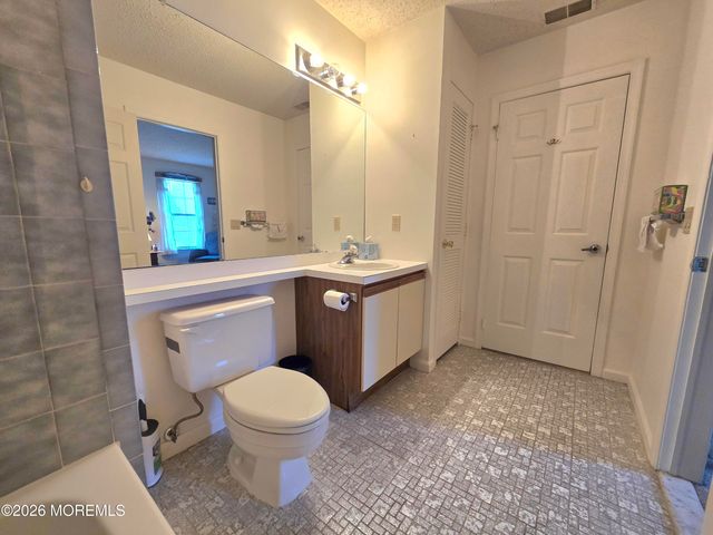 16 Cottonwood Drive, Barnegat, NJ 08005