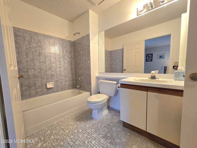 16 Cottonwood Drive, Barnegat, NJ 08005