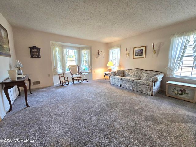 16 Cottonwood Drive, Barnegat, NJ 08005