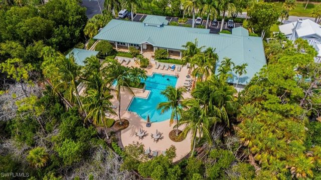 445 Cove Tower DR 504, Naples, FL 34110