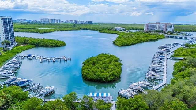 445 Cove Tower DR 504, Naples, FL 34110