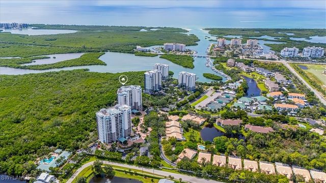 445 Cove Tower DR 504, Naples, FL 34110