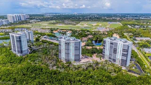 445 Cove Tower DR 504, Naples, FL 34110