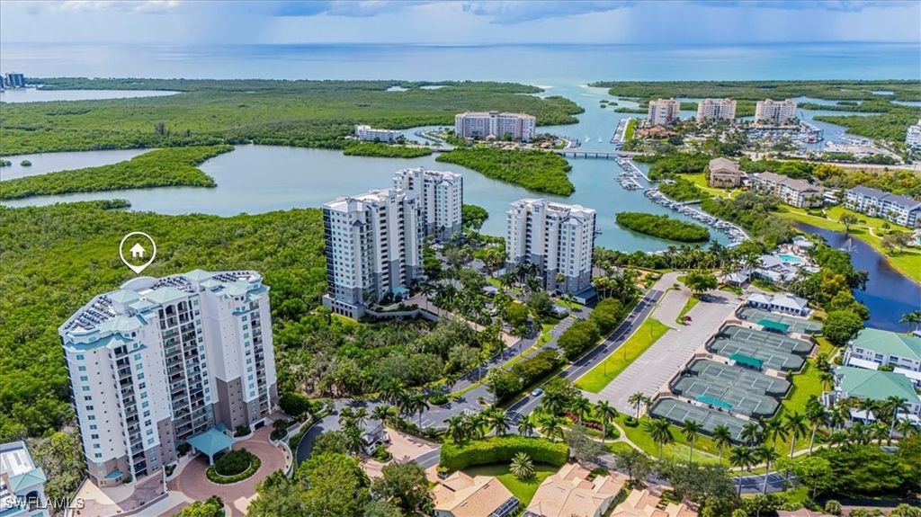 445 Cove Tower DR 504, Naples, FL 34110
