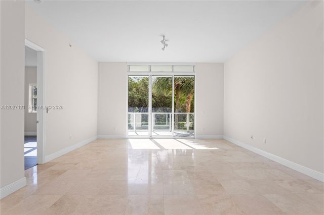 15051 Royal Oaks Ln 101, North Miami, FL 33181