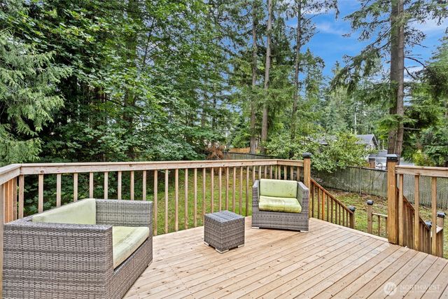 2858 241st Avenue SE, Sammamish, WA 98075