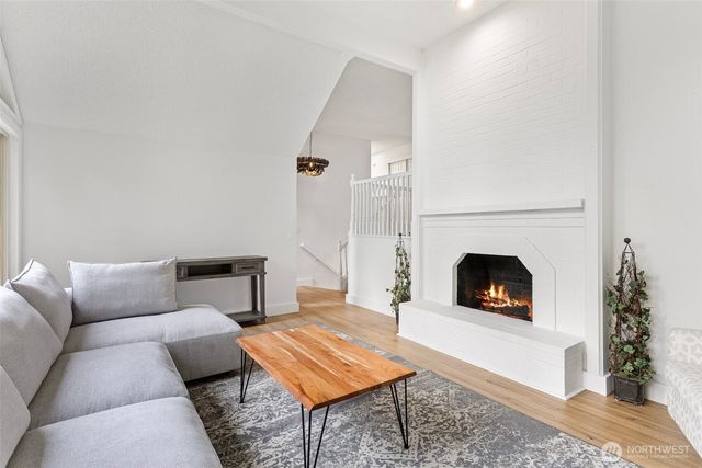 2858 241st Avenue SE, Sammamish, WA 98075