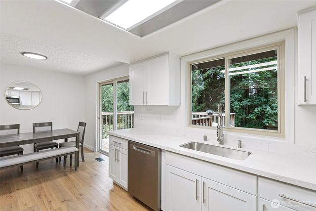 2858 241st Avenue SE, Sammamish, WA 98075