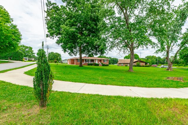205 Five Points Road, Chickamauga, GA 30707